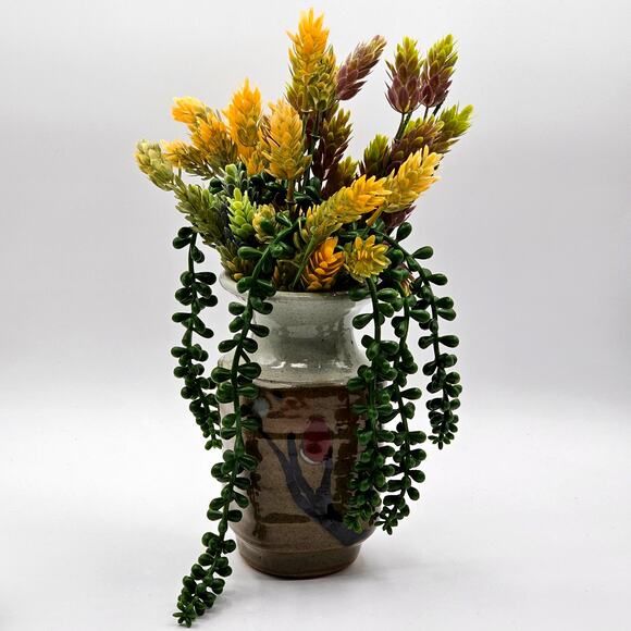 Ribbed Stoneware Vase with Glazed Finish - Japanese-Inspired Floral Design - Picture 4 of 9